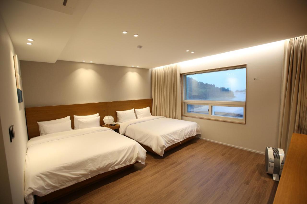 Am Ort Hotel Yeosu Exterior foto