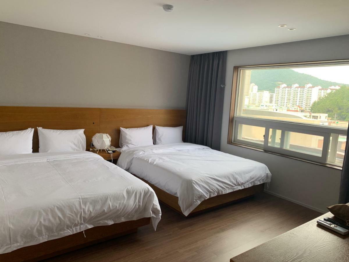 Am Ort Hotel Yeosu Exterior foto
