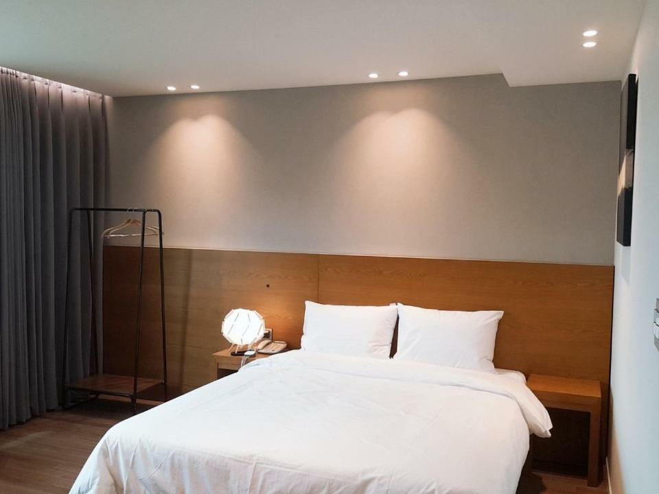 Am Ort Hotel Yeosu Exterior foto